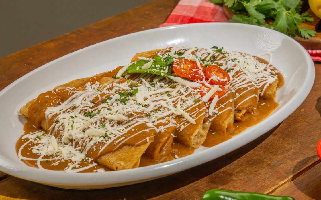 Chata Refried Beans with Chilorio Pouch, 15.2 oz